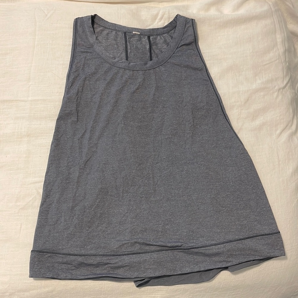 lululemon cropped grey tank size 10